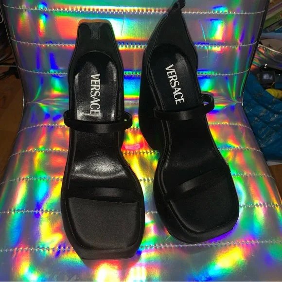 Versace Triplatform strappy 160mm sandals - Picture 3 of 13